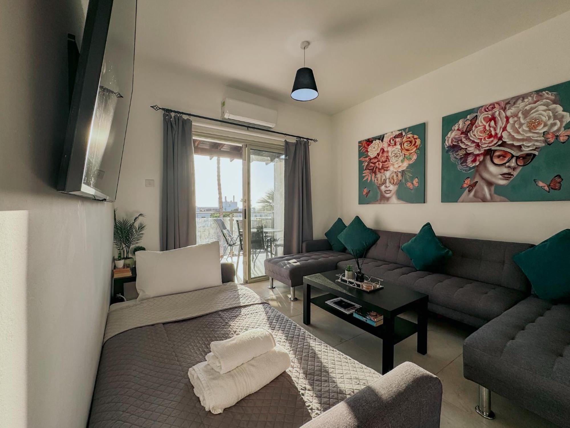 1B Seaside Orchid, Sea, Center Apartment Пафос Екстериор снимка
