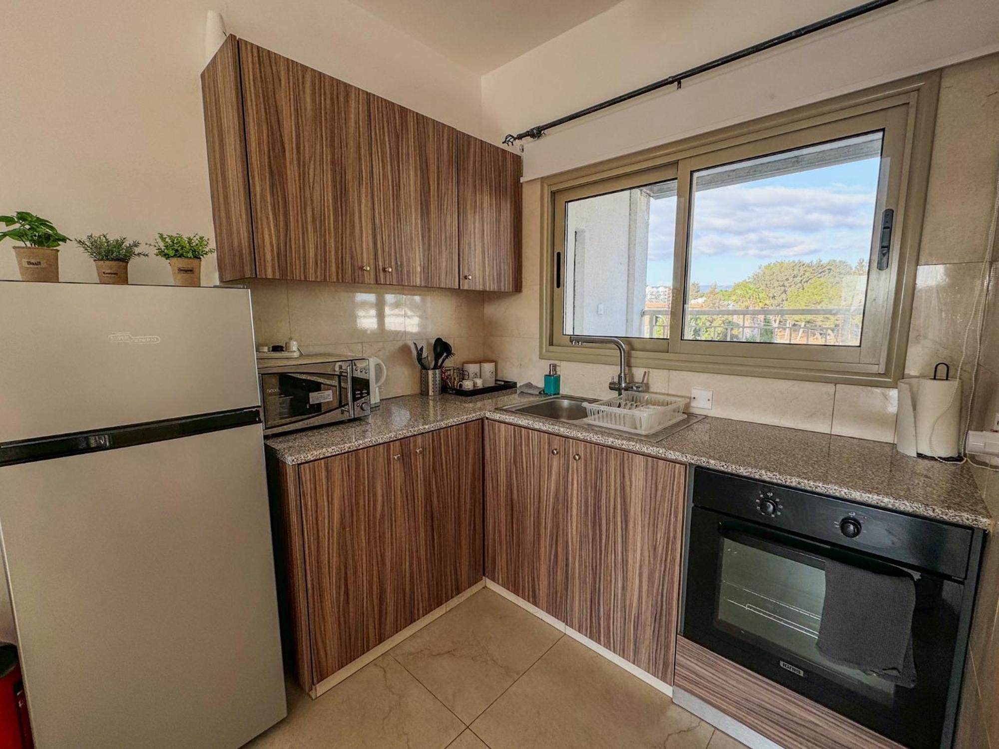 1B Seaside Orchid, Sea, Center Apartment Пафос Екстериор снимка