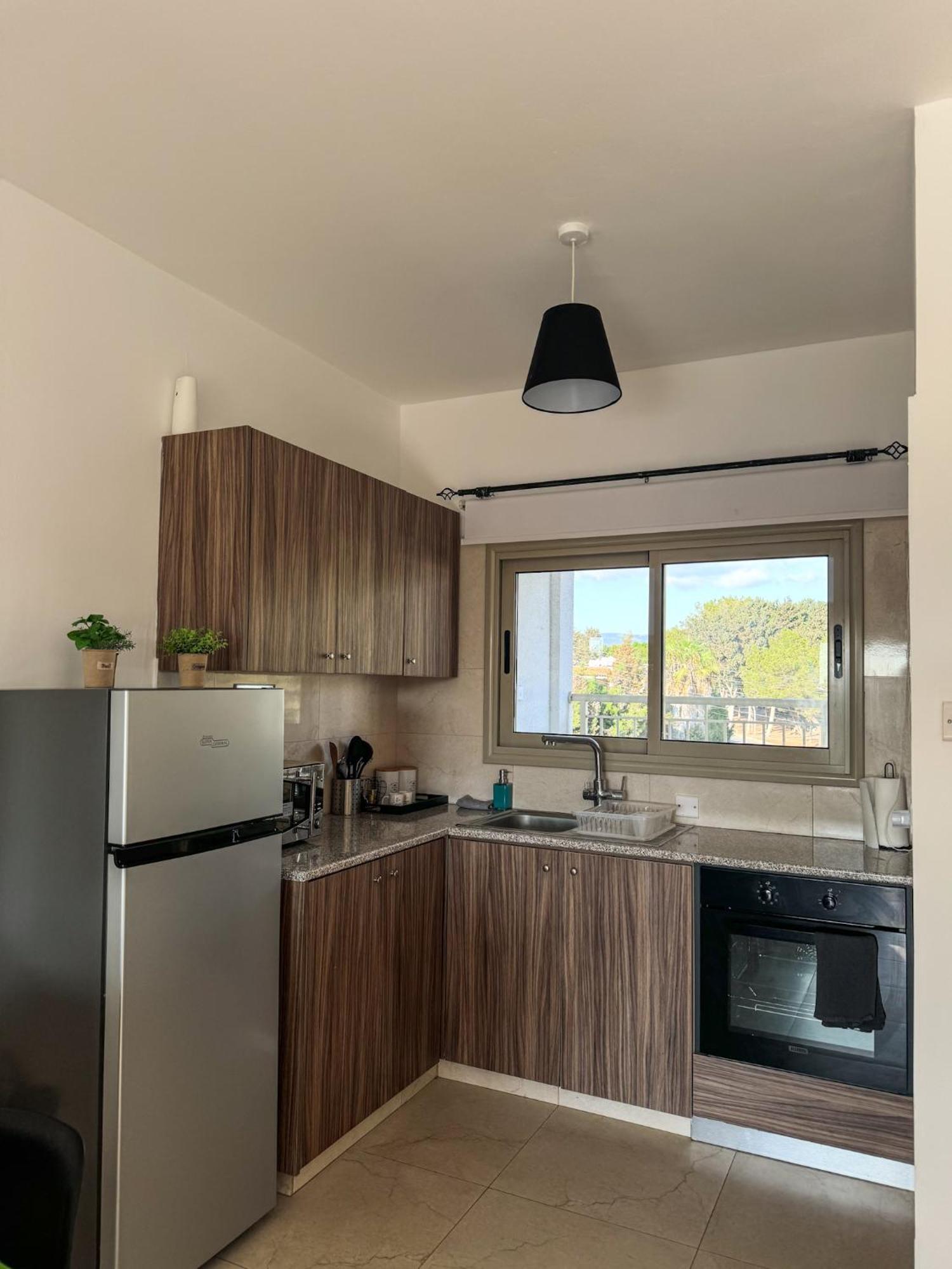 1B Seaside Orchid, Sea, Center Apartment Пафос Екстериор снимка